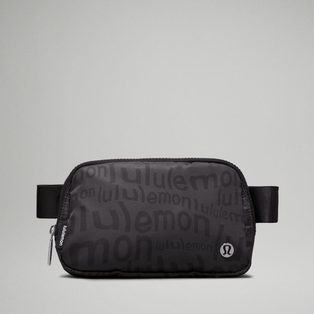Lululemon Everywhere Belt Bag!